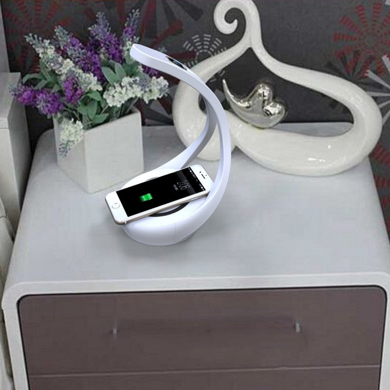 3-in-1 Wireless Charging Lamp Forge Maison